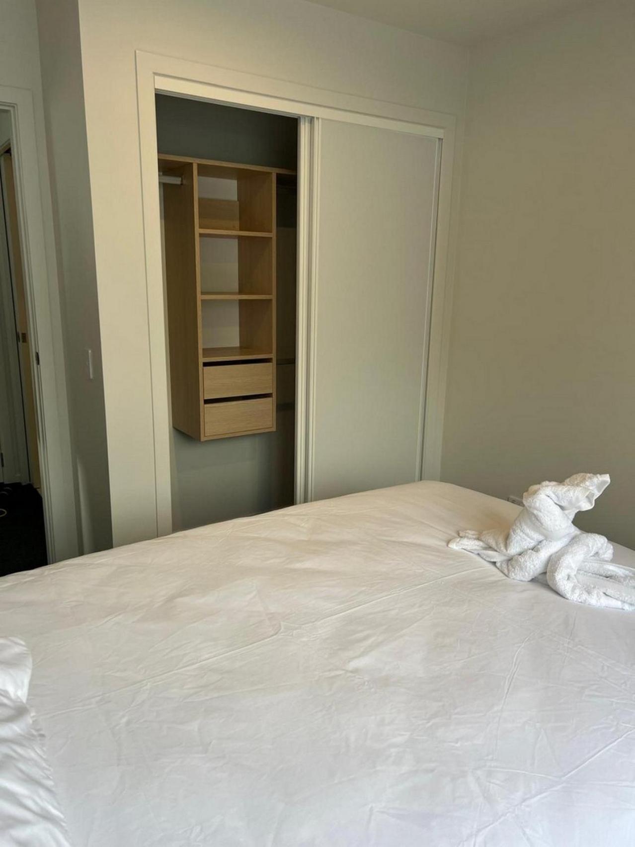 Central Modern 3-Bedroom,3- Bathroom House With Patio And Carpark- Lower Hutt City Centre Luaran gambar