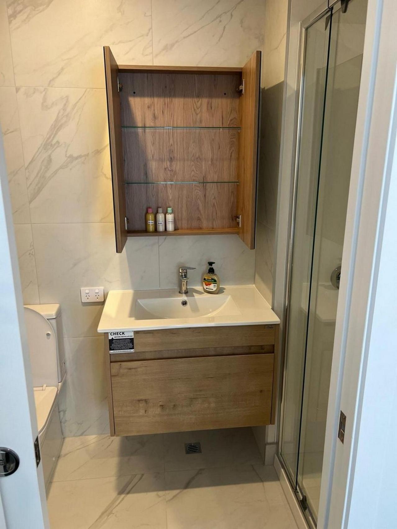 Central Modern 3-Bedroom,3- Bathroom House With Patio And Carpark- Lower Hutt City Centre Luaran gambar