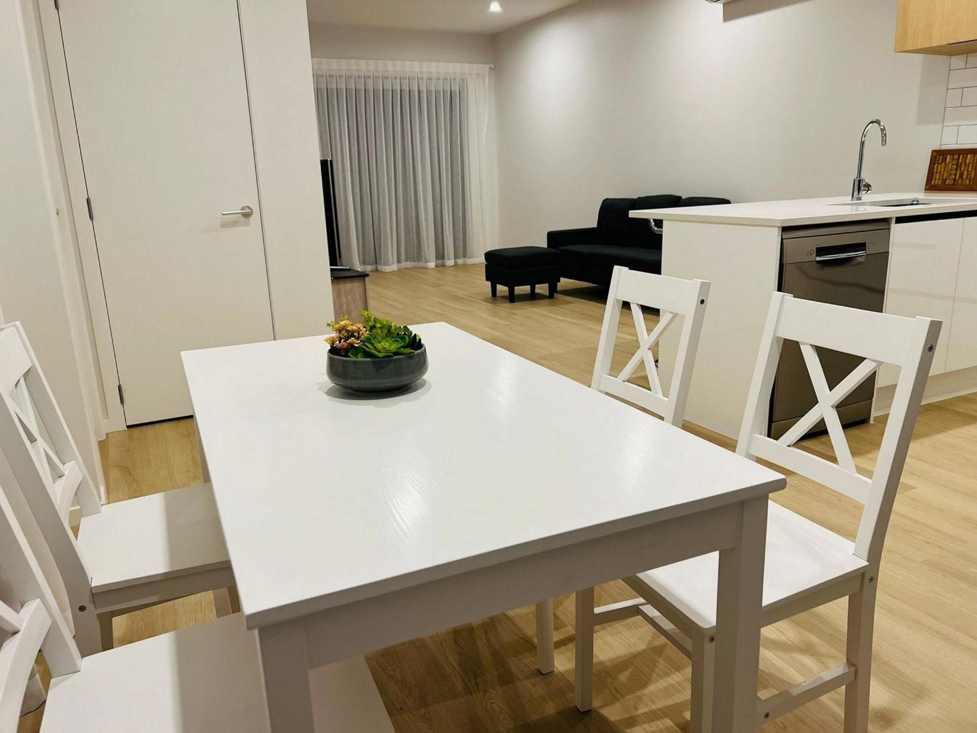 Central Modern 3-Bedroom,3- Bathroom House With Patio And Carpark- Lower Hutt City Centre Luaran gambar